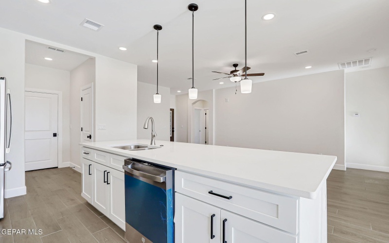 12304 Ben Dowell Way, El Paso, TX 79934, 3 Bedrooms Bedrooms, ,2 BathroomsBathrooms,Residential,For Sale,12304 Ben Dowell Way,0,939044