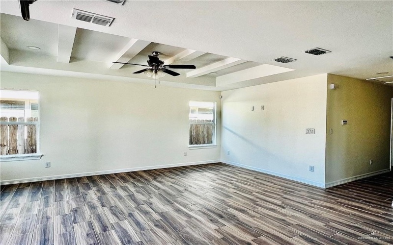 830 N Martinez Avenue, Weslaco, TX 78596, 3 Habitaciones Habitaciones , ,2 BañosBaños,Residential,En Venta,830 N Martinez Avenue,0,493393