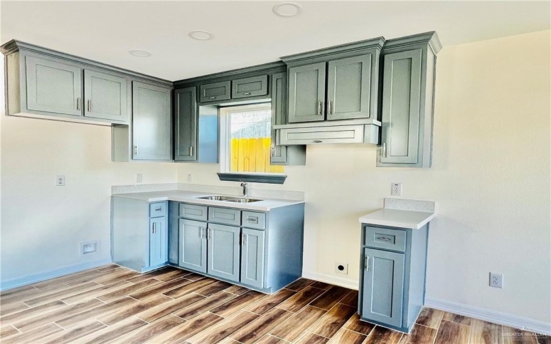 830 N Martinez Avenue, Weslaco, TX 78596, 3 Habitaciones Habitaciones , ,2 BañosBaños,Residential,En Venta,830 N Martinez Avenue,0,493393