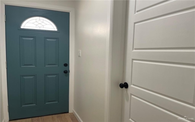 5716 Kingsley Lane, Edinburg, TX 78542, 3 Habitaciones Habitaciones , ,2 BañosBaños,Residential,En Venta,5716 Kingsley Lane,0,496758