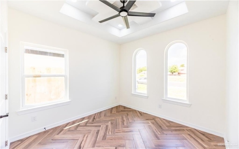 9118 25th Lane, McAllen, TX 78504, 4 Bedrooms Bedrooms, ,3 BathroomsBathrooms,Residential,For Sale,9118 25th Lane,0,496840