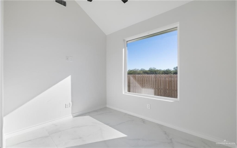 8006 N 48th Lane, McAllen, TX 78504, 4 Bedrooms Bedrooms, ,2 BathroomsBathrooms,Residential,For Sale,8006 N 48th Lane,0,496964