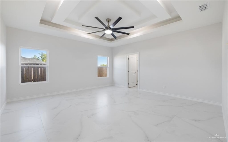 8006 N 48th Lane, McAllen, TX 78504, 4 Bedrooms Bedrooms, ,2 BathroomsBathrooms,Residential,For Sale,8006 N 48th Lane,0,496964