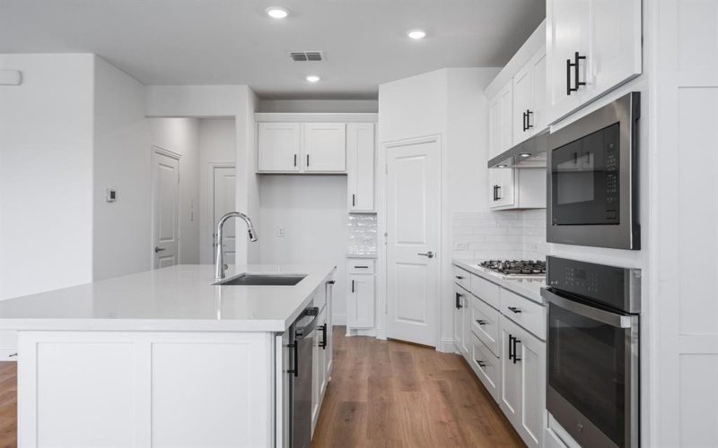 105 North Sky Drive, Celina, TX 75009, 3 Bedrooms Bedrooms, ,2 BathroomsBathrooms,Residential,For Sale,105 North Sky Drive,0,21030042