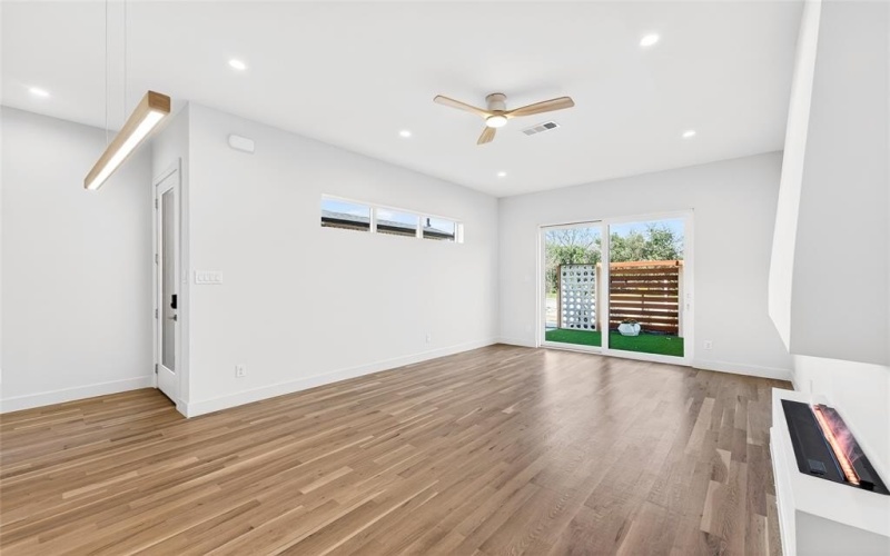 6603 Roper Street, Dallas, TX 75209, 3 Habitaciones Habitaciones , ,2 BañosBaños,Residential,En Venta,6603 Roper Street,0,21135985