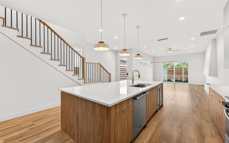 6603 Roper Street, Dallas, TX 75209, 3 Habitaciones Habitaciones , ,2 BañosBaños,Residential,En Venta,6603 Roper Street,0,21135985