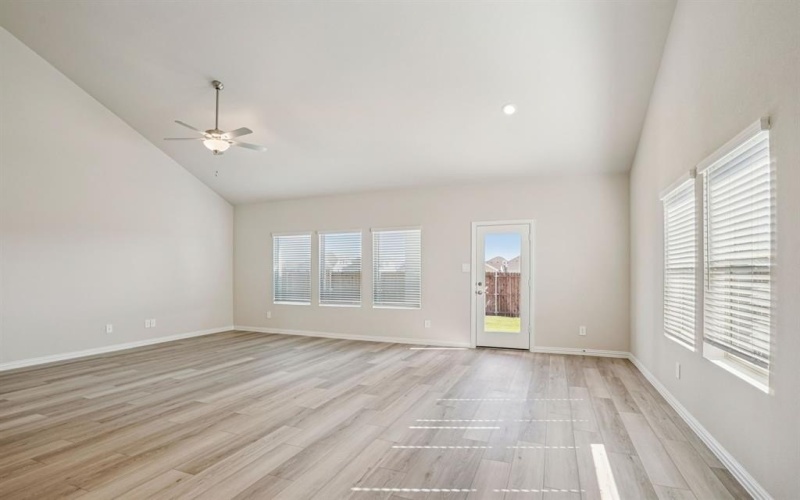 2200 Nicole Drive, Denton, TX 76208, 5 Habitaciones Habitaciones , ,3 BañosBaños,Residential,En Venta,2200 Nicole Drive,0,21168921