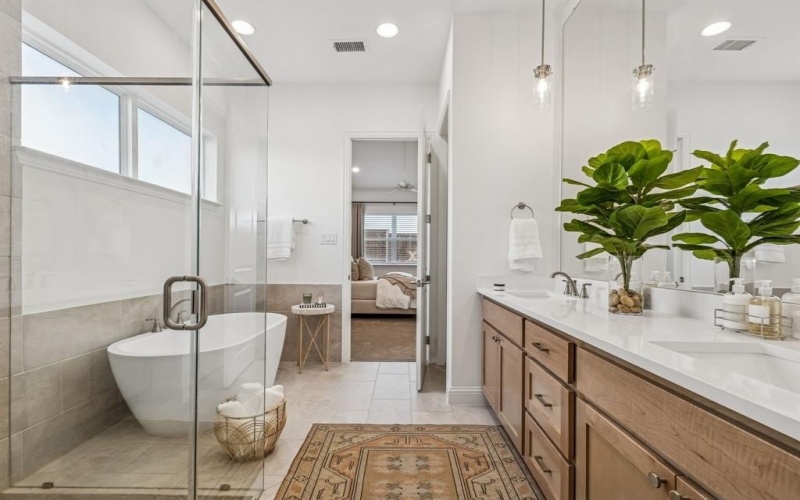 9356 Charlie Lane, Dallas, TX 75238, 3 Bedrooms Bedrooms, ,3 BathroomsBathrooms,Residential,For Sale,9356 Charlie Lane,0,21181656