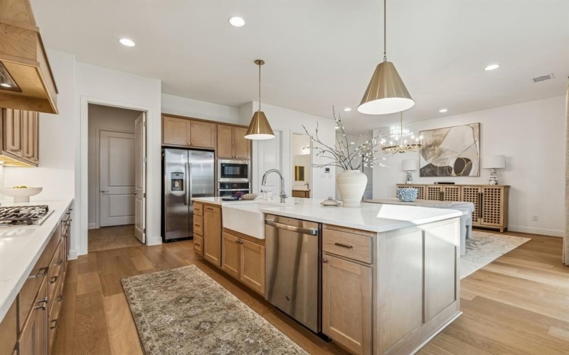 9356 Charlie Lane, Dallas, TX 75238, 3 Bedrooms Bedrooms, ,3 BathroomsBathrooms,Residential,For Sale,9356 Charlie Lane,0,21181656