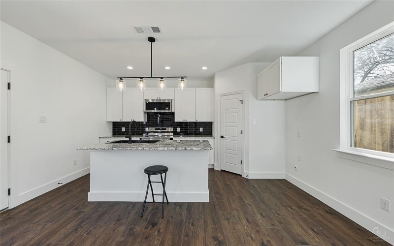 1104 E Annie Street, Fort Worth, TX 76104, 3 Bedrooms Bedrooms, ,2 BathroomsBathrooms,Residential,For Sale,1104 E Annie Street,0,21182046