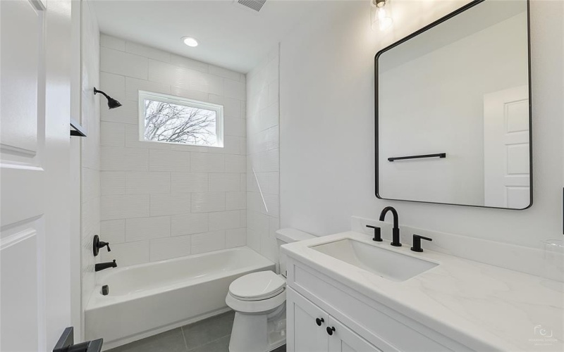 1104 E Annie Street, Fort Worth, TX 76104, 3 Bedrooms Bedrooms, ,2 BathroomsBathrooms,Residential,For Sale,1104 E Annie Street,0,21182046