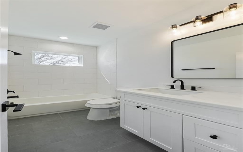 1104 E Annie Street, Fort Worth, TX 76104, 3 Bedrooms Bedrooms, ,2 BathroomsBathrooms,Residential,For Sale,1104 E Annie Street,0,21182046