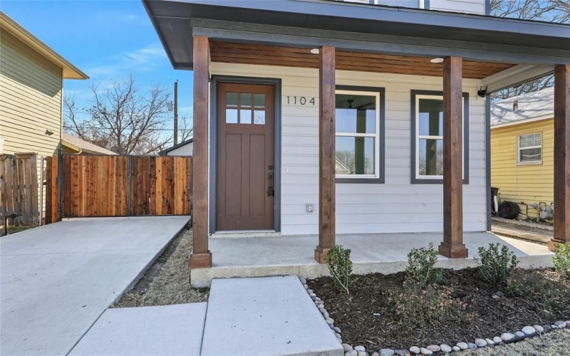 1104 E Annie Street, Fort Worth, TX 76104, 3 Bedrooms Bedrooms, ,2 BathroomsBathrooms,Residential,For Sale,1104 E Annie Street,0,21182046