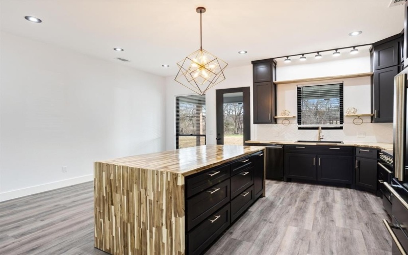 510 W Bells Boulevard, Bells, TX 75414, 3 Habitaciones Habitaciones , ,2 BañosBaños,Residential,En Venta,510 W Bells Boulevard,0,21183478