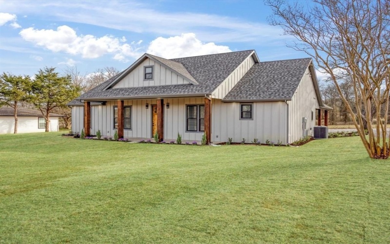 510 W Bells Boulevard, Bells, TX 75414, 3 Habitaciones Habitaciones , ,2 BañosBaños,Residential,En Venta,510 W Bells Boulevard,0,21183478