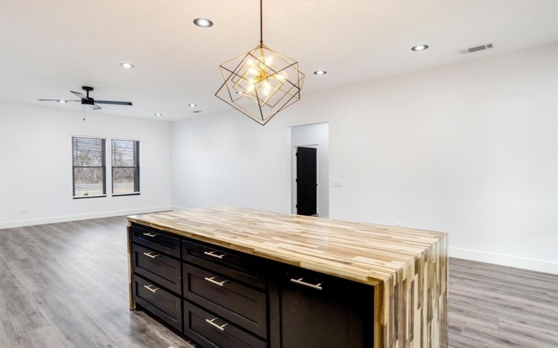 510 W Bells Boulevard, Bells, TX 75414, 3 Habitaciones Habitaciones , ,2 BañosBaños,Residential,En Venta,510 W Bells Boulevard,0,21183478