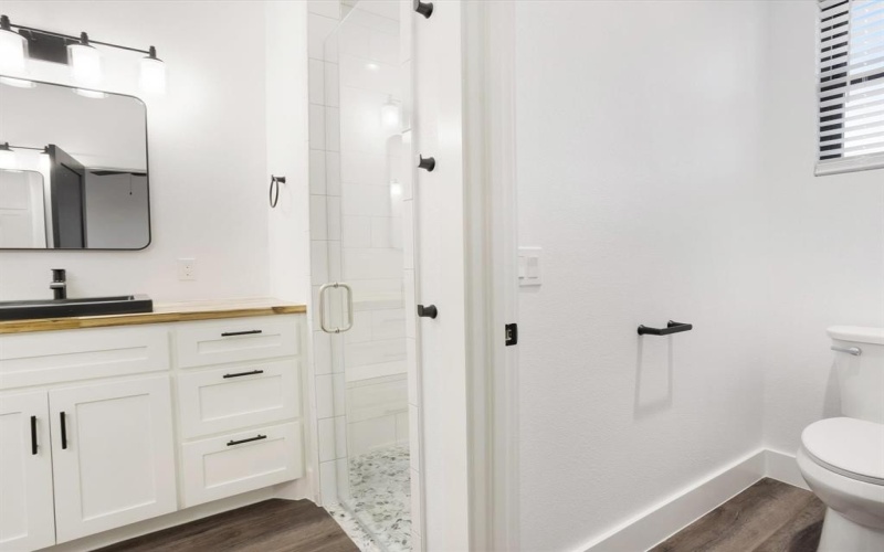 510 W Bells Boulevard, Bells, TX 75414, 3 Habitaciones Habitaciones , ,2 BañosBaños,Residential,En Venta,510 W Bells Boulevard,0,21183478