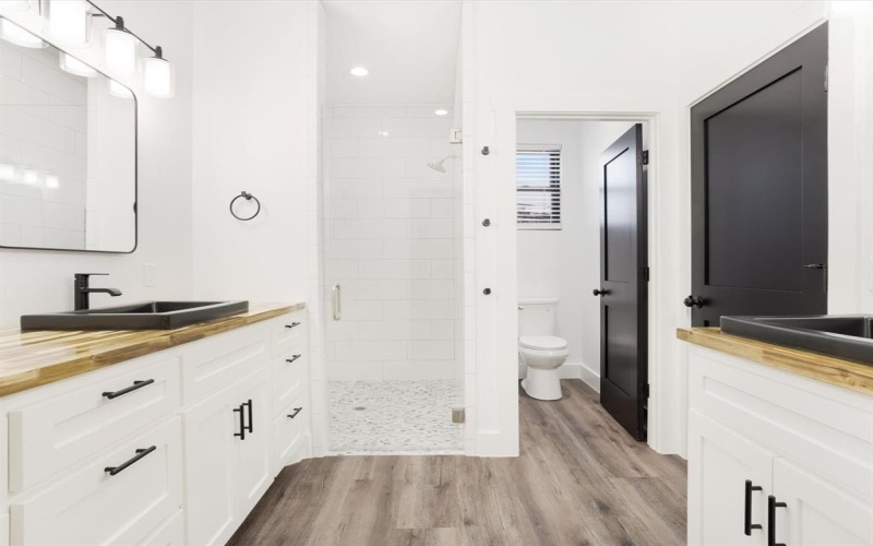 510 W Bells Boulevard, Bells, TX 75414, 3 Habitaciones Habitaciones , ,2 BañosBaños,Residential,En Venta,510 W Bells Boulevard,0,21183478