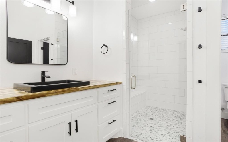 510 W Bells Boulevard, Bells, TX 75414, 3 Habitaciones Habitaciones , ,2 BañosBaños,Residential,En Venta,510 W Bells Boulevard,0,21183478