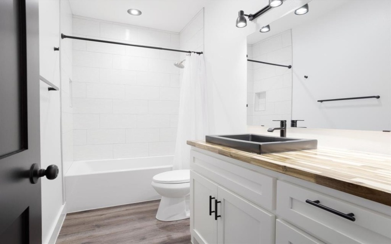 510 W Bells Boulevard, Bells, TX 75414, 3 Habitaciones Habitaciones , ,2 BañosBaños,Residential,En Venta,510 W Bells Boulevard,0,21183478