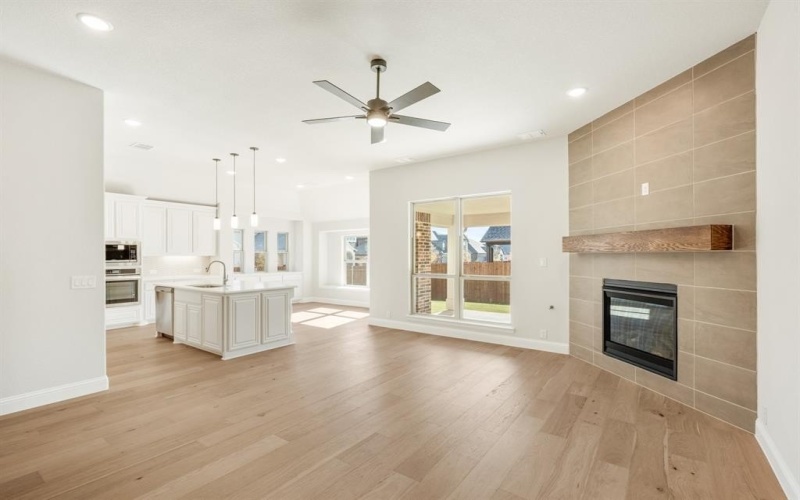 5301 Bardwell Drive, Denton, TX 76226, 4 Habitaciones Habitaciones , ,3 BañosBaños,Residential,En Venta,5301 Bardwell Drive,20663537