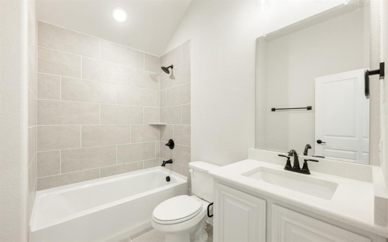 5301 Bardwell Drive, Denton, TX 76226, 4 Habitaciones Habitaciones , ,3 BañosBaños,Residential,En Venta,5301 Bardwell Drive,20663537
