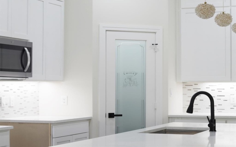 3146 Mojave Drive, Dallas, TX 75241, 4 Habitaciones Habitaciones , ,3 BañosBaños,Residential,En Venta,3146 Mojave Drive,0,21190096