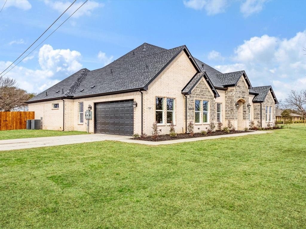 1419 Fm 1389 N, Combine, TX 75159, 4 Habitaciones Habitaciones , ,5 BañosBaños,Residential,En Venta,1419 Fm 1389 N,0,21190132