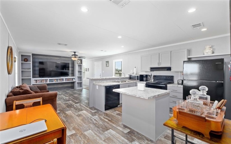 6608 County Road 551, Brownwood, TX 76801, 3 Habitaciones Habitaciones , ,2 BañosBaños,Residential,En Venta,6608 County Road 551,0,21191140