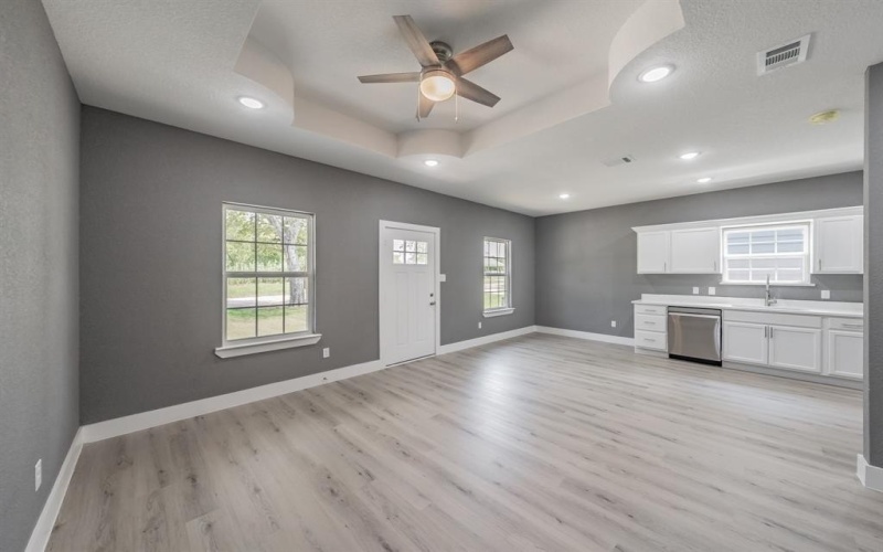 412 Matthew Street, Hillsboro, TX 76645, 3 Bedrooms Bedrooms, ,2 BathroomsBathrooms,Residential,For Sale,412 Matthew Street,0,21191821