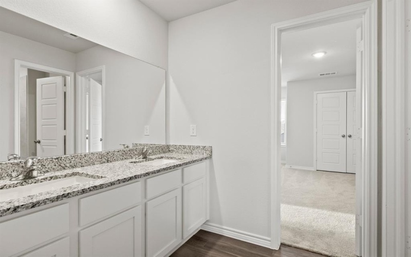 1032 Wingjet Way, Fort Worth, TX 76131, 4 Habitaciones Habitaciones , ,3 BañosBaños,Residential,En Venta,1032 Wingjet Way,0,21191898