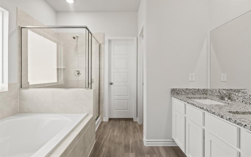 1032 Wingjet Way, Fort Worth, TX 76131, 4 Habitaciones Habitaciones , ,3 BañosBaños,Residential,En Venta,1032 Wingjet Way,0,21191898