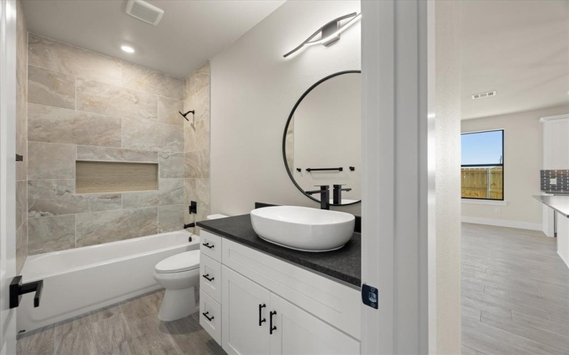 2316 Forest Hill Lane, Granbury, TX 76048, 4 Habitaciones Habitaciones , ,2 BañosBaños,Residential,En Venta,2316 Forest Hill Lane,0,21192051