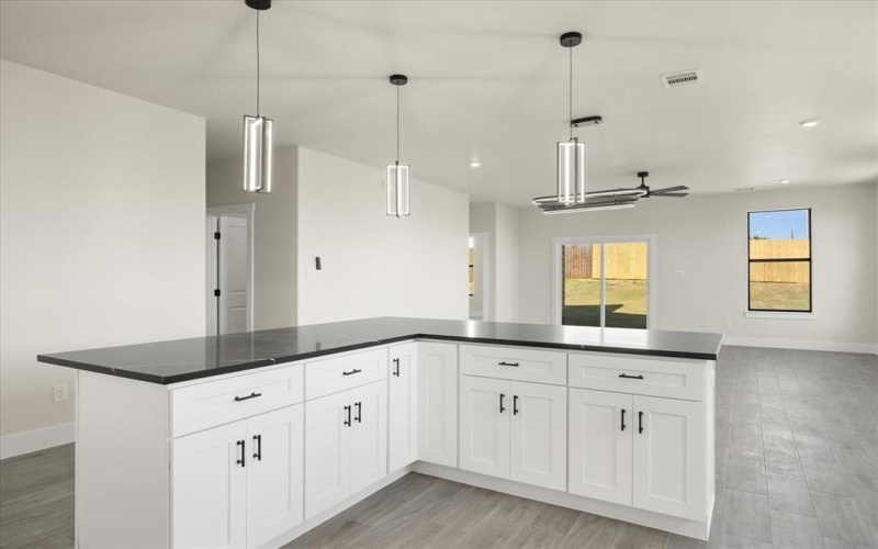 2316 Forest Hill Lane, Granbury, TX 76048, 4 Habitaciones Habitaciones , ,2 BañosBaños,Residential,En Venta,2316 Forest Hill Lane,0,21192051