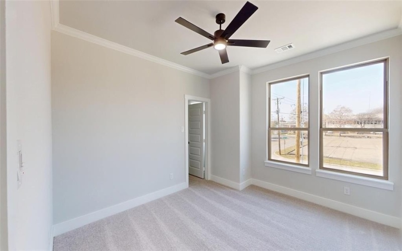 2339 4th Street, Grand Prairie, TX 75051, 4 Habitaciones Habitaciones , ,3 BañosBaños,Residential,En Venta,2339 4th Street,0,21192063