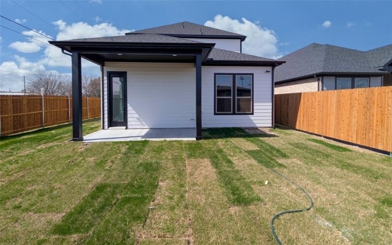 2339 4th Street, Grand Prairie, TX 75051, 4 Habitaciones Habitaciones , ,3 BañosBaños,Residential,En Venta,2339 4th Street,0,21192063