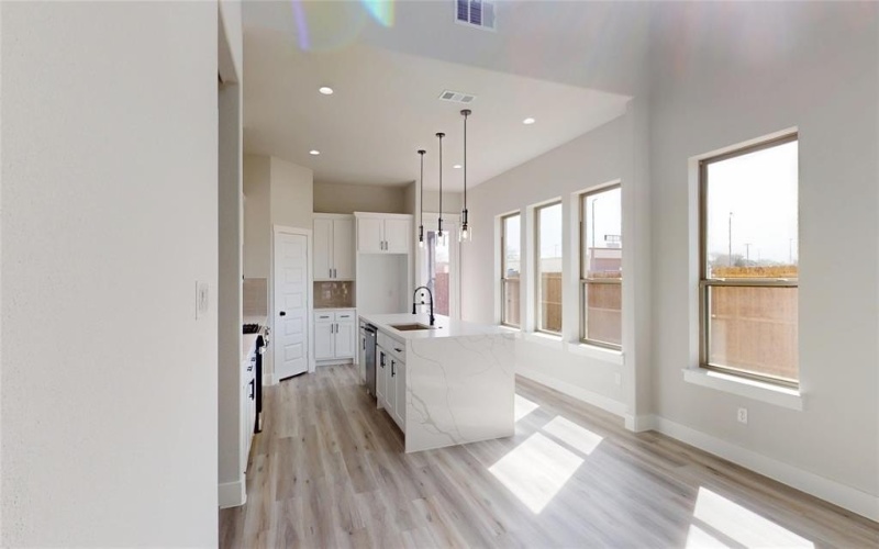 2339 4th Street, Grand Prairie, TX 75051, 4 Habitaciones Habitaciones , ,3 BañosBaños,Residential,En Venta,2339 4th Street,0,21192063