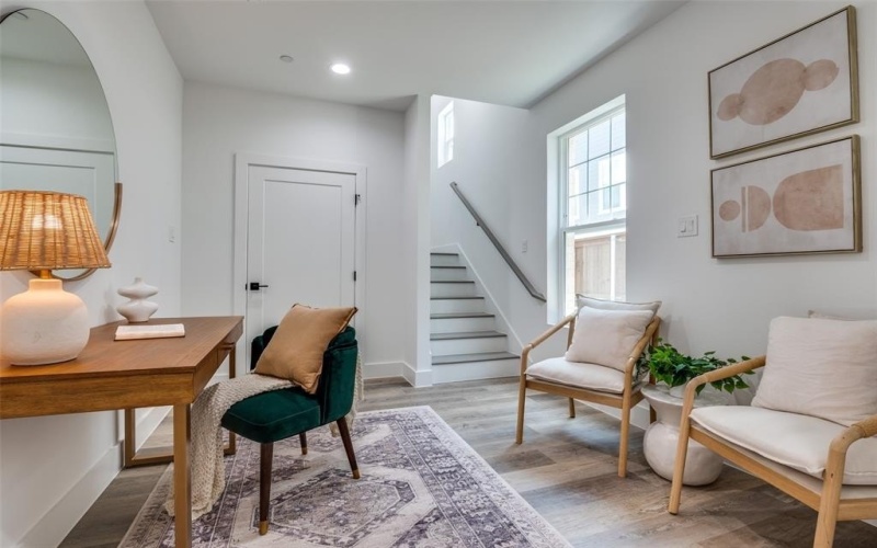 631 N Tyler Street #203, Dallas, TX 75208, 2 Habitaciones Habitaciones , ,2 BañosBaños,Residential,En Venta,631 N Tyler Street,0,21192209