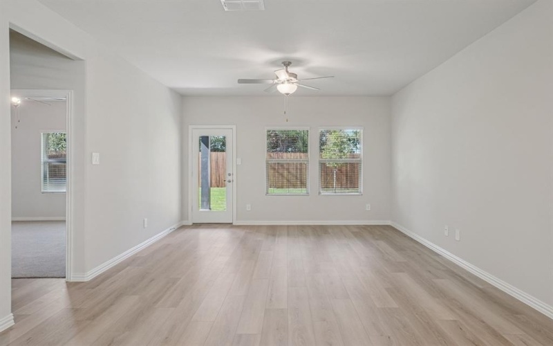 1215 Bridgewalk Drive, Princeton, TX 75071, 3 Habitaciones Habitaciones , ,2 BañosBaños,Residential,En Venta,1215 Bridgewalk Drive,0,21192278