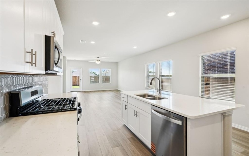 1211 Bridgewalk Drive, Princeton, TX 75071, 4 Habitaciones Habitaciones , ,2 BañosBaños,Residential,En Venta,1211 Bridgewalk Drive,0,21192282