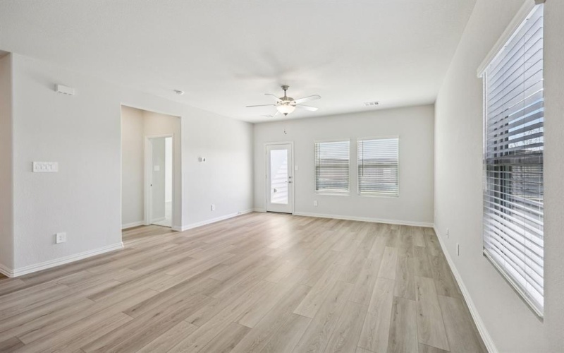 1207 Bridgewalk Drive, Princeton, TX 75071, 4 Habitaciones Habitaciones , ,2 BañosBaños,Residential,En Venta,1207 Bridgewalk Drive,0,21192286