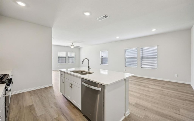 1207 Bridgewalk Drive, Princeton, TX 75071, 4 Habitaciones Habitaciones , ,2 BañosBaños,Residential,En Venta,1207 Bridgewalk Drive,0,21192286