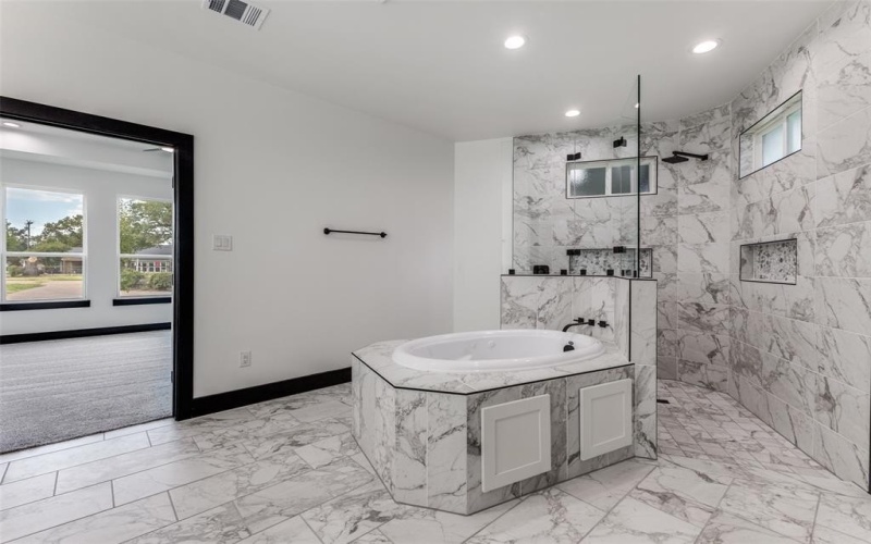 18508 Hickory Circle, Kemp, TX 75143, 5 Habitaciones Habitaciones , ,3 BañosBaños,Residential,En Venta,18508 Hickory Circle,0,21192334