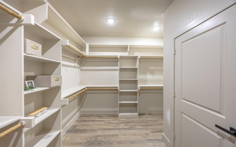 5100 Chapman Street, Fort Worth, TX 76105, 4 Habitaciones Habitaciones , ,2 BañosBaños,Residential,En Venta,5100 Chapman Street,0,21192343