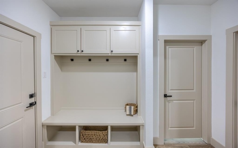 5100 Chapman Street, Fort Worth, TX 76105, 4 Habitaciones Habitaciones , ,2 BañosBaños,Residential,En Venta,5100 Chapman Street,0,21192343