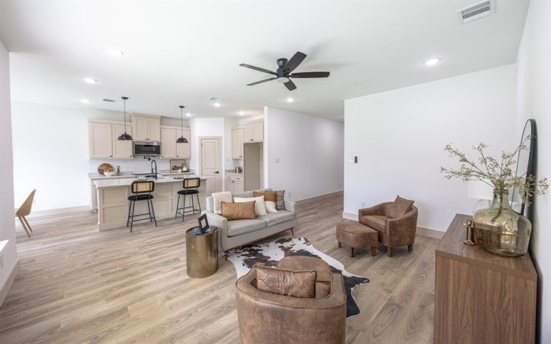 5100 Chapman Street, Fort Worth, TX 76105, 4 Habitaciones Habitaciones , ,2 BañosBaños,Residential,En Venta,5100 Chapman Street,0,21192343