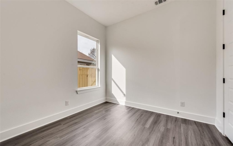 3811 Aransas Street, Dallas, TX 75212, 4 Bedrooms Bedrooms, ,2 BathroomsBathrooms,Residential,For Sale,3811 Aransas Street,0,21192441