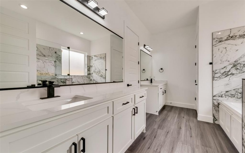 3811 Aransas Street, Dallas, TX 75212, 4 Bedrooms Bedrooms, ,2 BathroomsBathrooms,Residential,For Sale,3811 Aransas Street,0,21192441