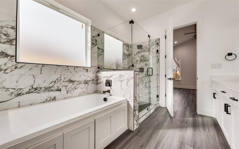 3811 Aransas Street, Dallas, TX 75212, 4 Bedrooms Bedrooms, ,2 BathroomsBathrooms,Residential,For Sale,3811 Aransas Street,0,21192441