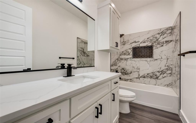 3811 Aransas Street, Dallas, TX 75212, 4 Bedrooms Bedrooms, ,2 BathroomsBathrooms,Residential,For Sale,3811 Aransas Street,0,21192441